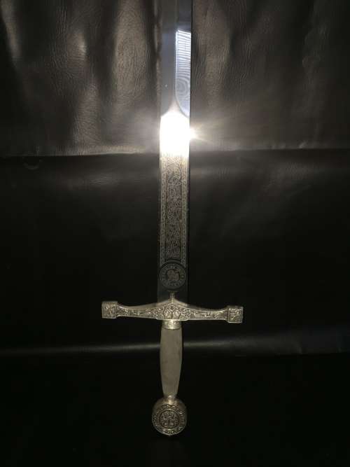 Large detailed King Arthur Excalibur sword made in Spain!!!!!!!!