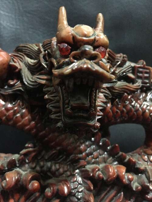 Dragon figure with glass ball !!!!!
