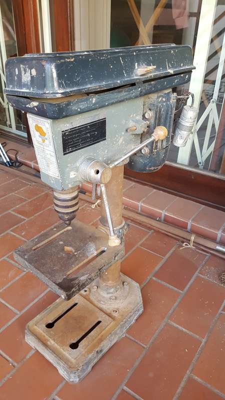 Large drill press in working conditions belt driven!!!!!!!!