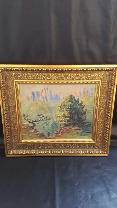 Beautiful oil on board signed by artist !!!!