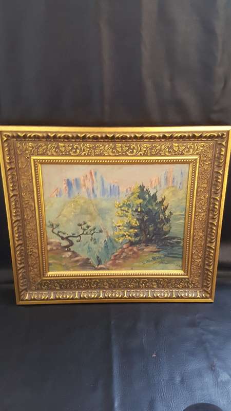 Beautiful oil on board signed by artist !!!!