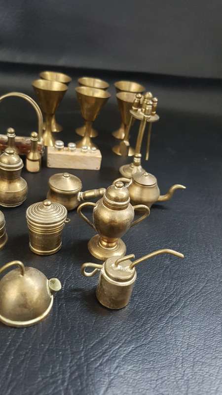 Job lot miniture brass figures bid for all!!!!