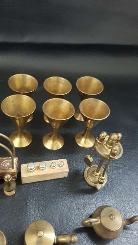 Job lot miniture brass figures bid for all!!!!