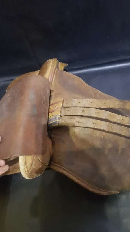 Genuin leather hourse saddle and horse related stuff bid for all!!!!!!
