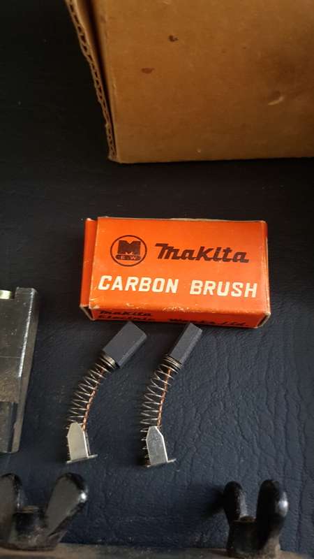 Makitas sharpening stone and brushes and more bid for all!!!!!