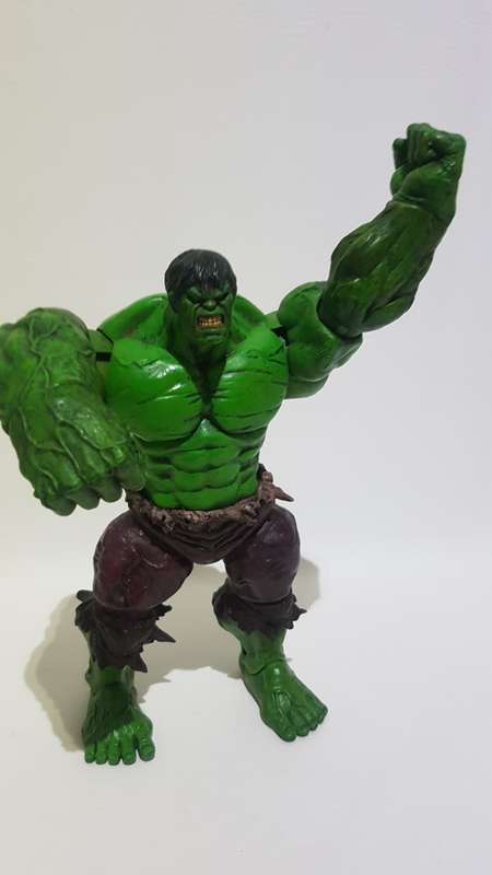 Large  30 cm Hulk action figure Marvel!!!!!