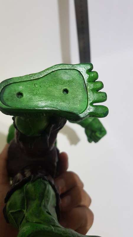 Large  30 cm Hulk action figure Marvel!!!!!