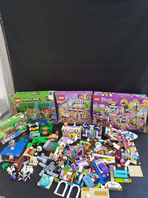 Large collection of mixed LEGOS bid for all!!!!!