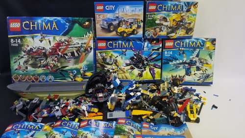 Large collection of Lego Chima please note that they are mixed and I'm note sure if they complete!!!