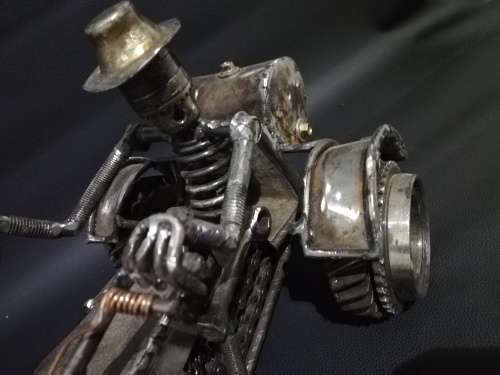 Large metal Art  motorcycle for mancave!!!!