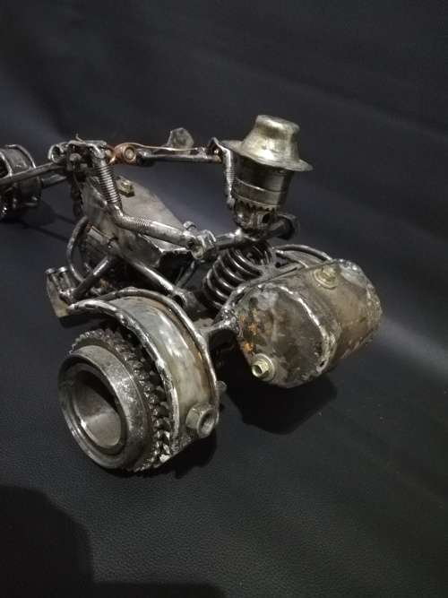 Large metal Art  motorcycle for mancave!!!!