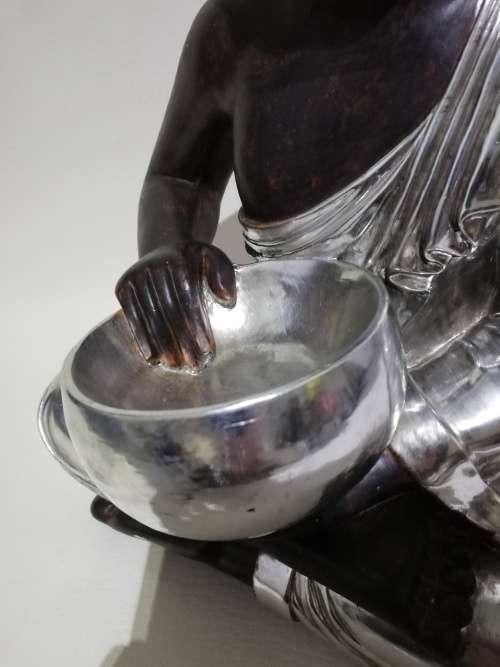 Large Stunning 33cm tall buddha figure!!!!!