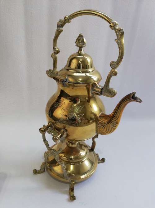 Beautiful Highly detailed brass Kettle!!!