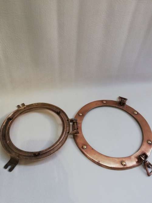 Brass display piece thin but brass!!!!