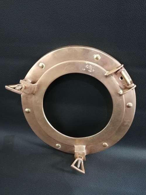 Brass display piece thin but brass!!!!