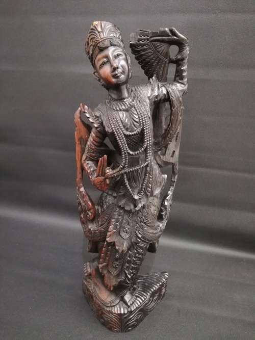 Stunning large 42cm  Highly detailed hand carved solid wooden figure!!!