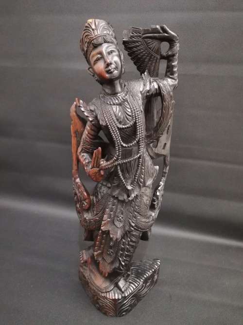 Stunning large 42cm  Highly detailed hand carved solid wooden figure!!!