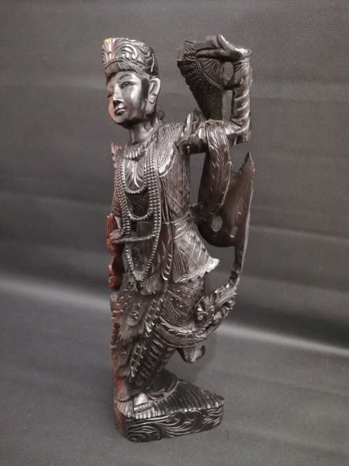 Stunning large 42cm  Highly detailed hand carved solid wooden figure!!!