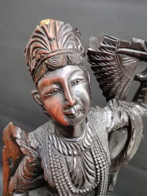Stunning large 42cm  Highly detailed hand carved solid wooden figure!!!
