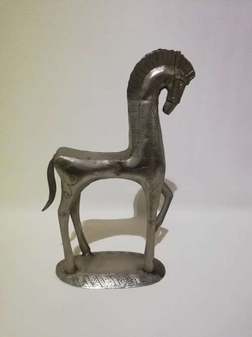 34cm tall stainless horse figure!!!!
