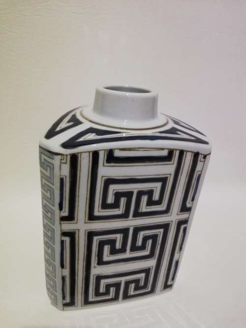 Beautiful ceramic vase 20 cm tall!!!!!