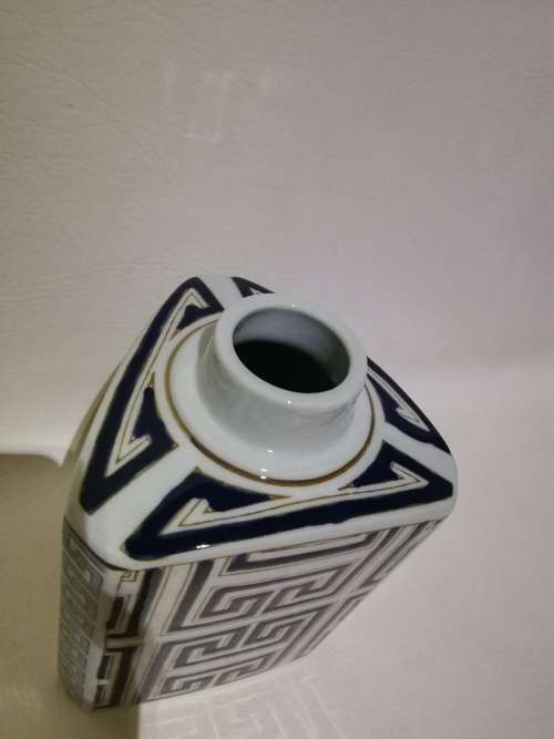 Beautiful ceramic vase 20 cm tall!!!!!