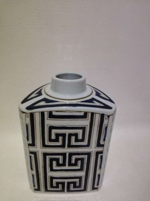 Beautiful ceramic vase 20 cm tall!!!!!