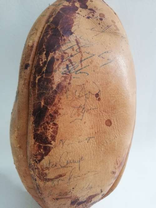 Rare vintage leather SPRINGBOK ball signed SA vs France!!!!!!!