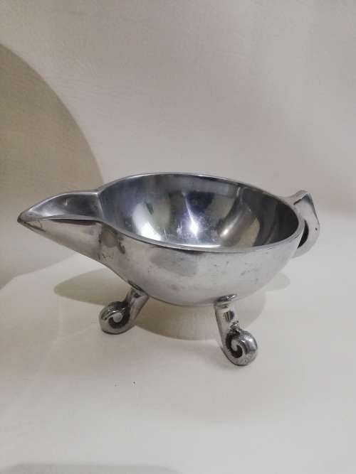 Beautiful large Carrol Boyes styled prieces bid for both vase is  25cm tall!!!!!