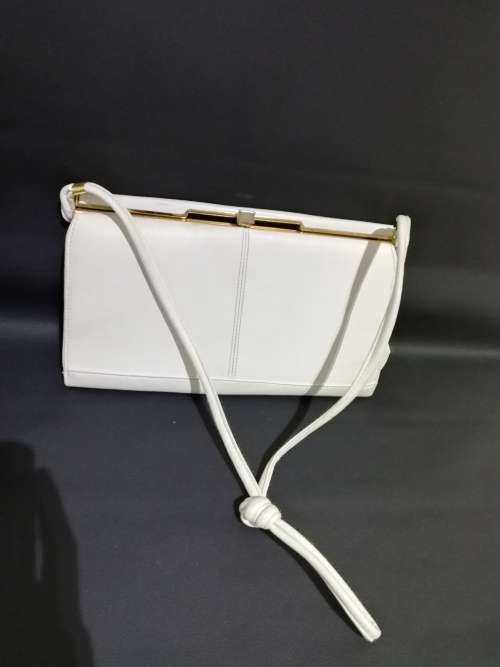 Lady's leather bag!!!