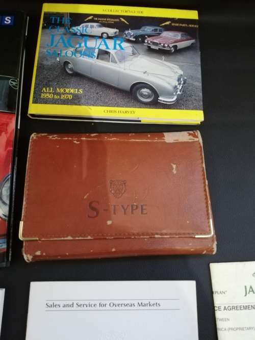 Job lot Jaguar collection of books bid for all!!!!
