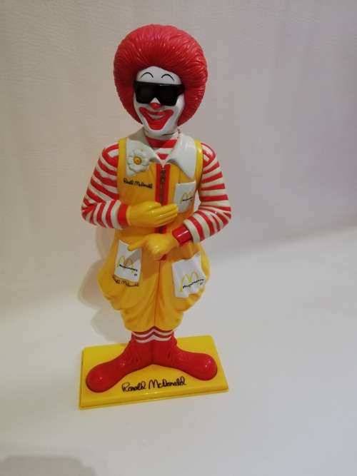 RARE RONALD MCDONALD FIGURE FROM 2000 COMPLETE 39cm Tall!!!!!