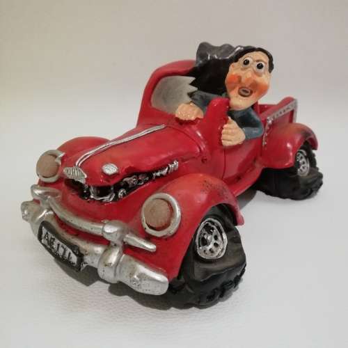 Highly detailed  money box!!!