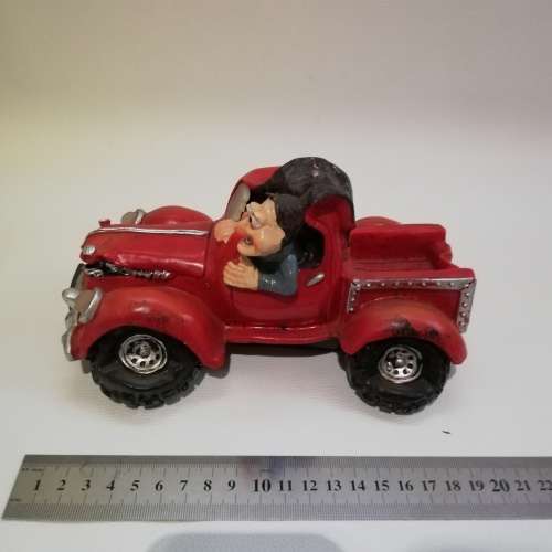 Highly detailed  money box!!!