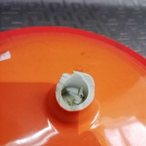 Le Creuset Large Been pot 3.8L handle broke!!!