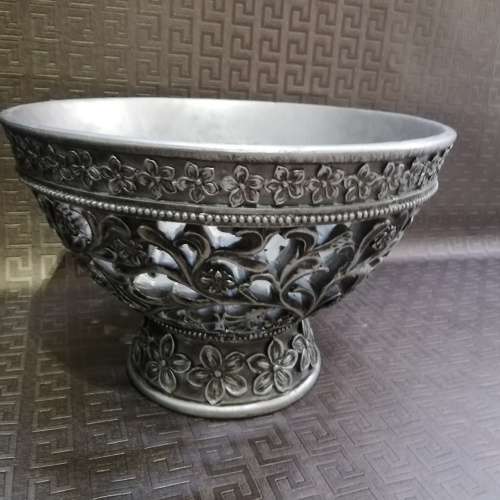Stunning large highly detailed bowl!!!!!