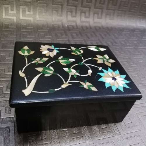 Beautiful solide stone material box with inlays !!!!
