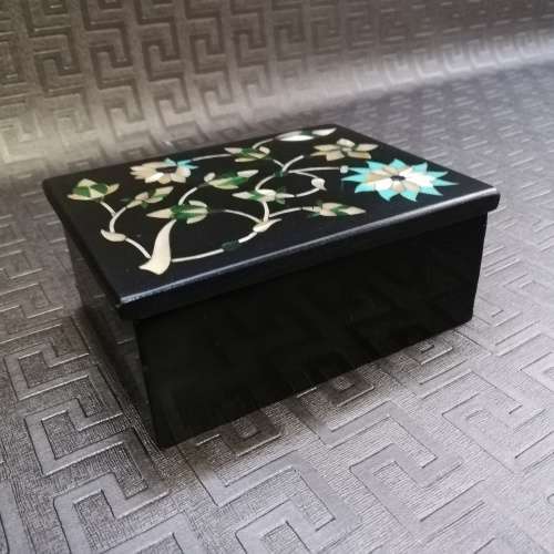 Beautiful solide stone material box with inlays !!!!