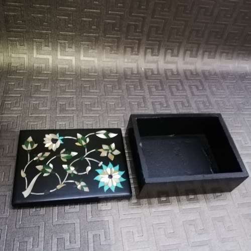 Beautiful solide stone material box with inlays !!!!