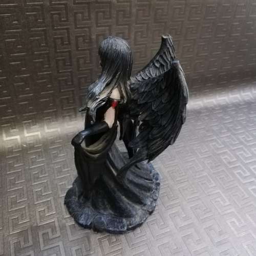 Large highly detailed figure 22cm tall!!!