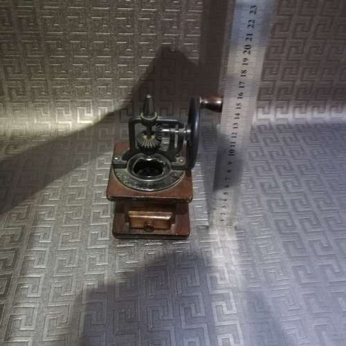 Beautiful Highly detailed grinder working!!!