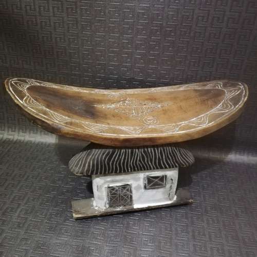 Beautiful hand crafted wooden stool 50 cm in length highly detailed!!!!