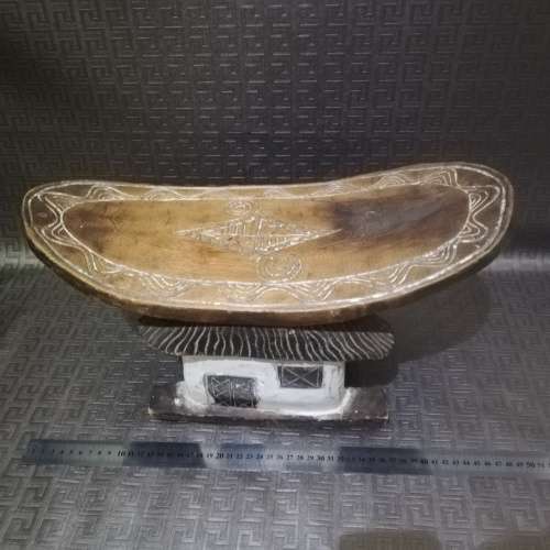 Beautiful hand crafted wooden stool 50 cm in length highly detailed!!!!