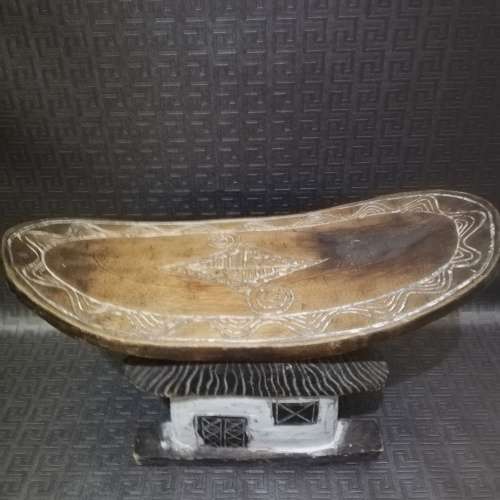 Beautiful hand crafted wooden stool 50 cm in length highly detailed!!!!