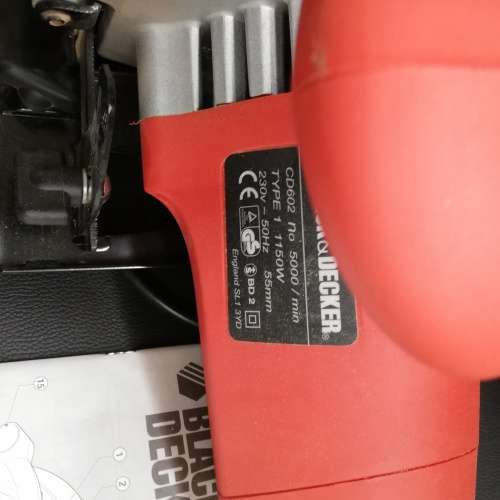 Barely used Black and Decker circular saw 100% working condition!!!!