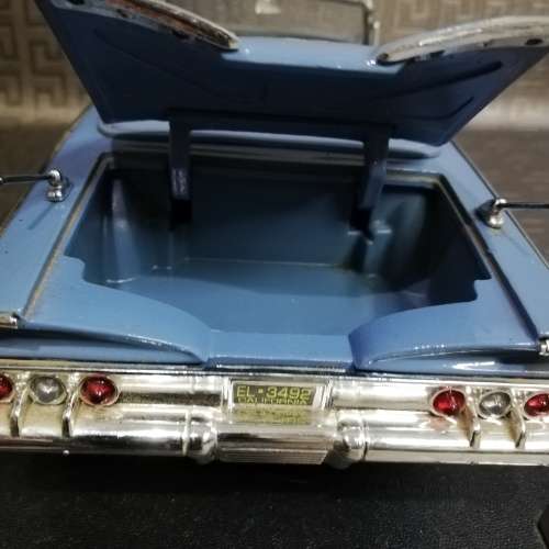 Super large Original die cast 1960 Chevrolet Impala Motormax scale 1:18!!!!