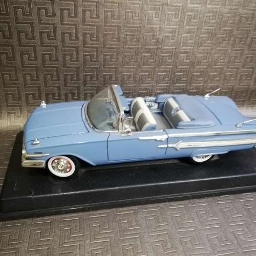 Super large Original die cast 1960 Chevrolet Impala Motormax scale 1:18!!!!
