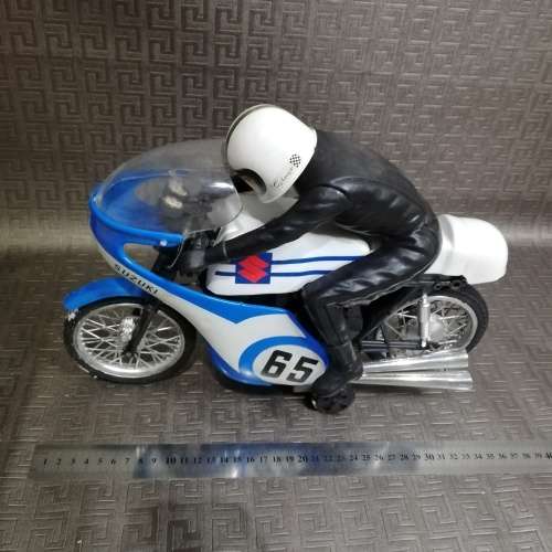 Vintage Super large Suzuki bike only no remote control!!!!!