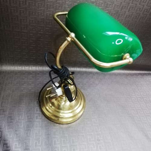 Stunning lawyers lamp working!!!!!