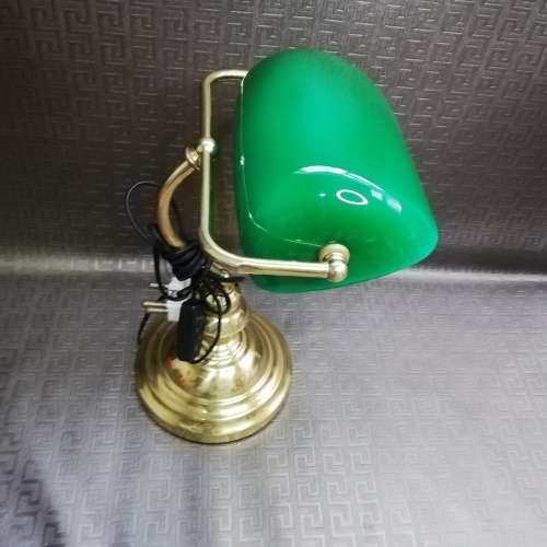 Stunning lawyers lamp working!!!!!